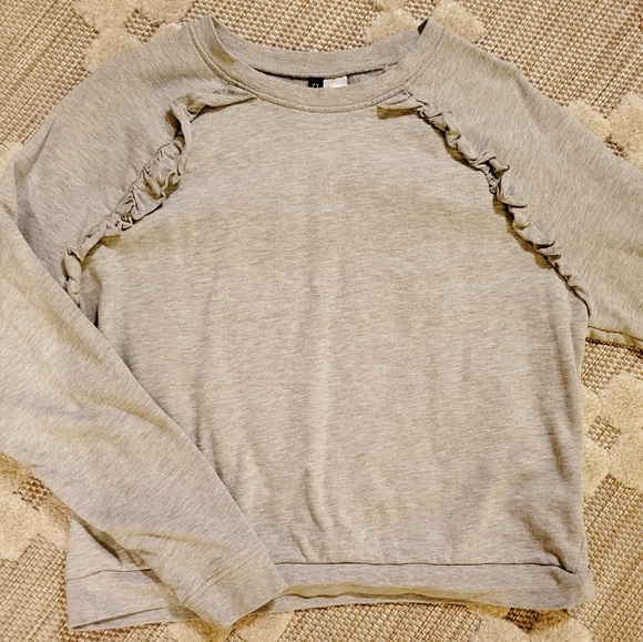 H&M Grey Ruffle Sweater - Picture 2 of 2